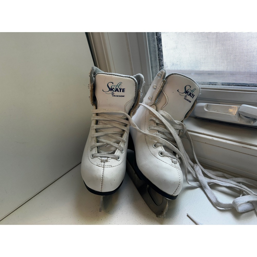 Jackson SoftSkate White Figure Skates JS181 Kids Size 1 Recreational Ice Skates